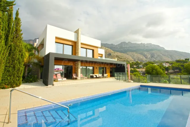 Espectacular villa con mucha privacidad en Altea — 4
