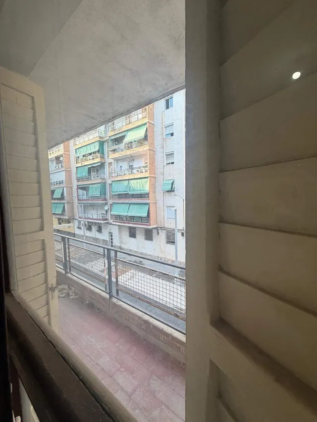 Piso para reforma integral en 2ª planta, con balcón y mucha luz — 10