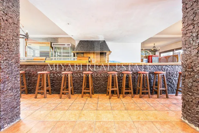 Restaurante con historia en Playa del Inglés – amplia terraz - foto 4