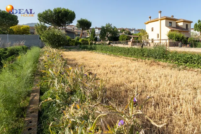 TERRENO URBANO 1060m EN LA ZUBIA — 8