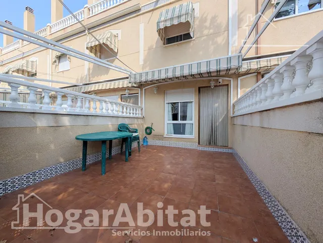¡LA GRAN PLAYA! ADOSADO EN RESIDENCIAL, LUMINOSO CON GARAJE, TERRAZA Y PISCINA — 4
