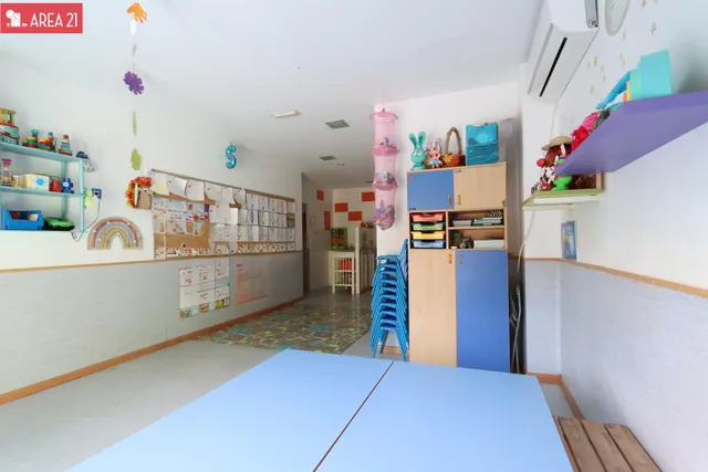 ATENCION INVERSORES! LOCAL COMERCIAL EN VENTA CON RENTAS — 9