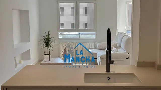 *329.000€* INMOBILIARIA LA MANCHA VENDE PISO EN ZONA CENTRO- - foto 3