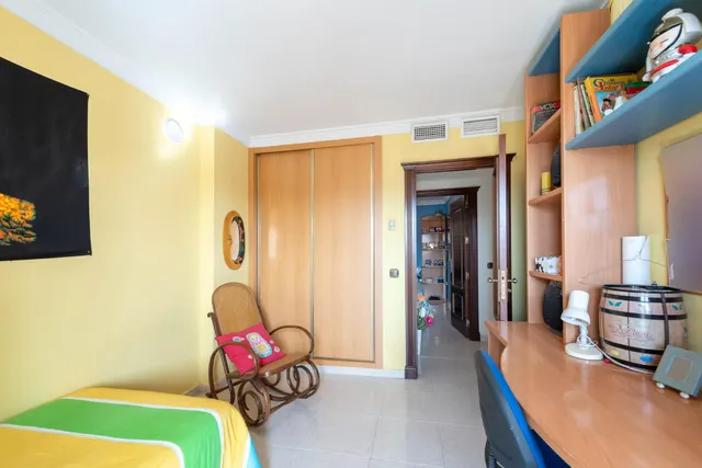 DOS CHALETS  A 100 METROS DE LA PLAYA, RINCON DE LA VICTORIA — 48