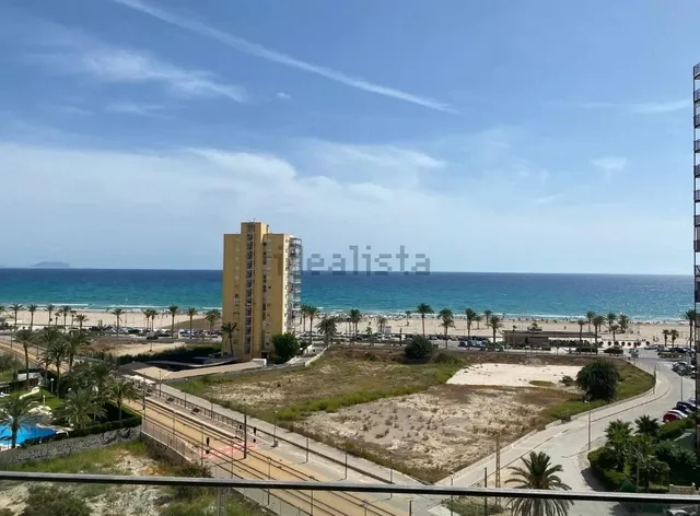 ALQUILER DE EXCELENTE VIVIENDA EN LA EXCLUSIVA ZONA DE PAU V / URBANIZACIÓN CON TODOS LOS SERVICIOS — 16