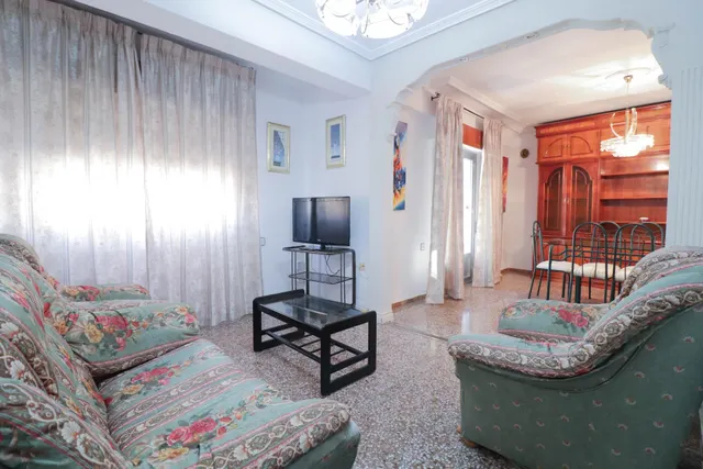 Venta vivienda en calle Granada esquina Rambla — 3