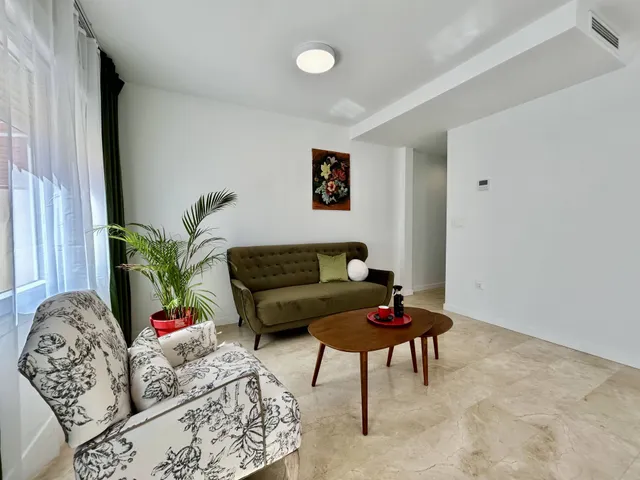 Planta baja 1 habitación 84m² en venta - Altozano — 34