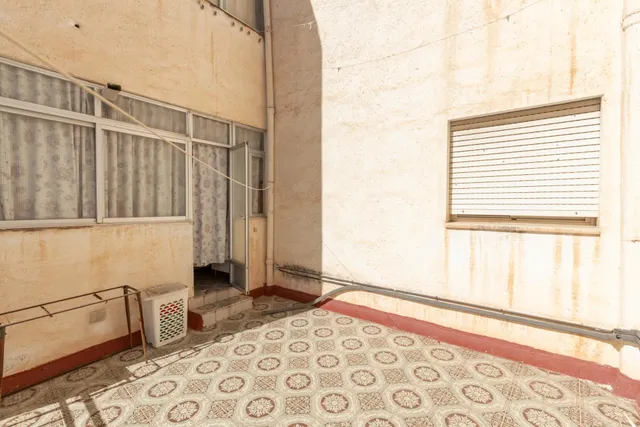 Edificio con gran potencial de inversión en La Zubia — 37
