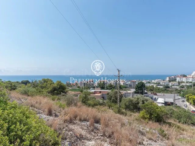 Espectacular terreno en venta con vistas al mar en Levantina - foto 2