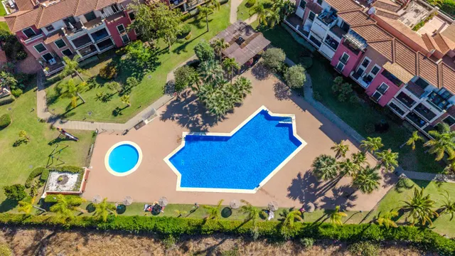 Vive la tranquilidad del golf a pocos kilómetros de las playas de Isla Canela — 19
