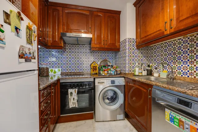 Apartamento de 2 dormitorios con terraza y piscina en Atalayas, Torrevieja — 16