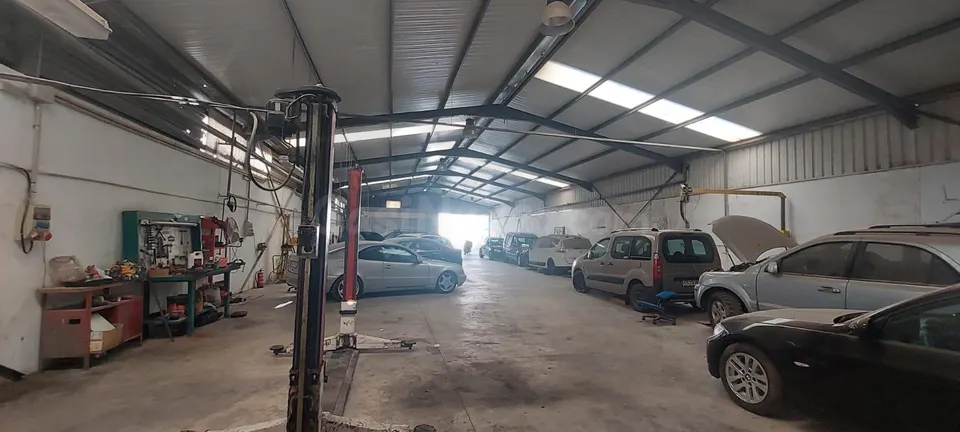 Nave industrial 1300m² en venta - Ciudad de Asís