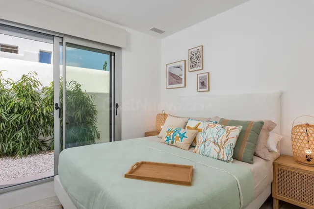 VILLA DE OBRA NUEVA EN LOS ALCÁZARES CON VISTAS AL MAR MENOR - foto 2