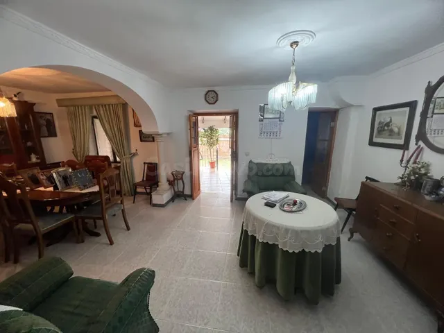 ✨ ¡Magnífica vivienda en pleno corazón de Hornachuelos! ✨ - foto 4
