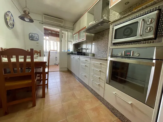 Encantador Piso en el Corazón de Águilas - ¡Tu Nuevo Hogar Cerca del Mar! — 14