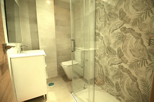 Vivienda de 3 dormitorios y dos baños en el centro de Badajoz. — 17