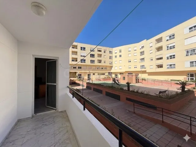 Oportunidad: Piso en el centro a un paso de la playa — 5