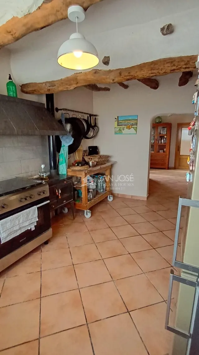 VENTA DE FANTASTICO CHALET EN ASPE
