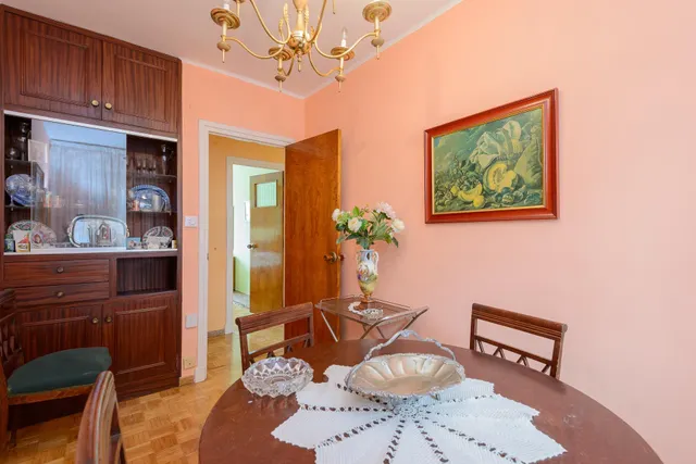 LUZ, CUATRO habitaciones ,TERRAZA Y TRASTERO EN UNA DE LAS MEJORES ZONAS DE OVIEDO — 31