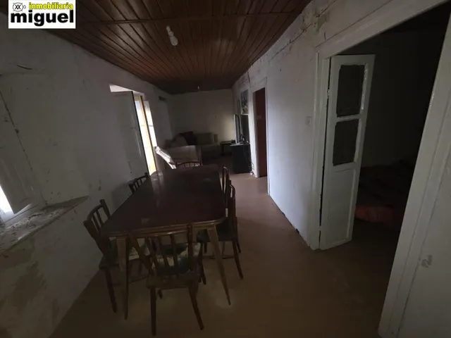 Se vende gran casa de piedra con cuadra anexa en Herrerías — 13