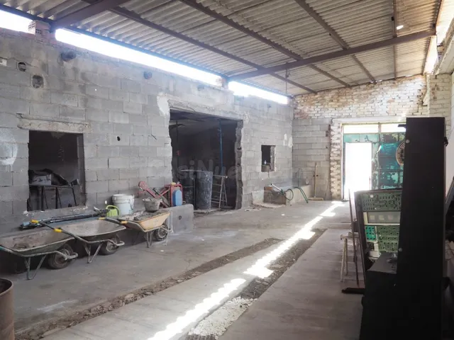 Nave en Avda Principe Alfonso, nave en esquina de 149 m2 con