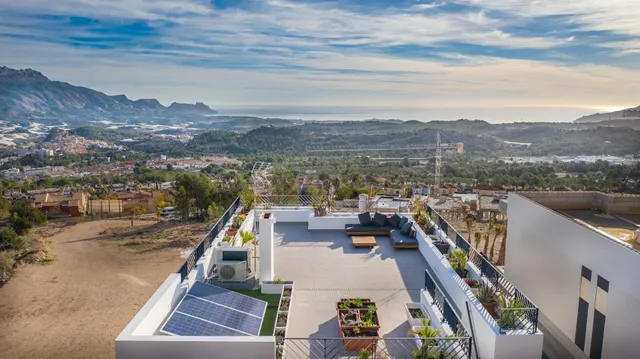 VILLA INDEPENDIENTE DE 3 DORMITORIOS 2 BAÑOS CON VISTAS AL M - foto 4