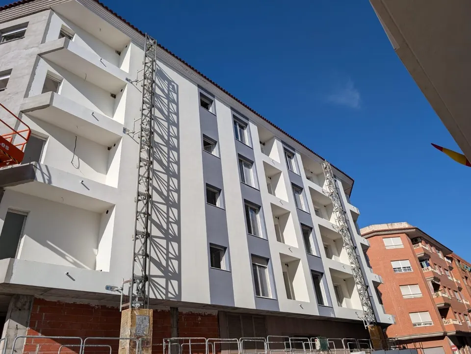 Espectacular piso a estrenar con 2 habitaciones, 2 baños y balcón.