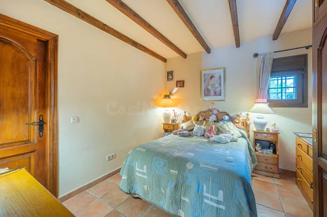 FINCA CON CASA EN VENTA OJEN — 32