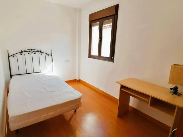 Piso 2 habitaciones 70m² en alquiler - Paseo del salon — 8
