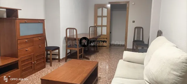 INMOBILIARIA TEJARES ALQUILA EXCELENTE PISO , PARA ESTUDIANT - foto 4