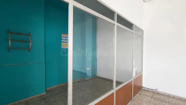 VENTA DE NAVE EN BUENA ZONA DE PASO EN ASPE - foto 4