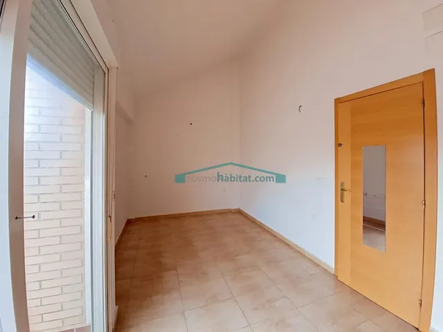 Chalet con jardín, 4 dormitorios y sótano independiente en Alfara de la Baronía — 19