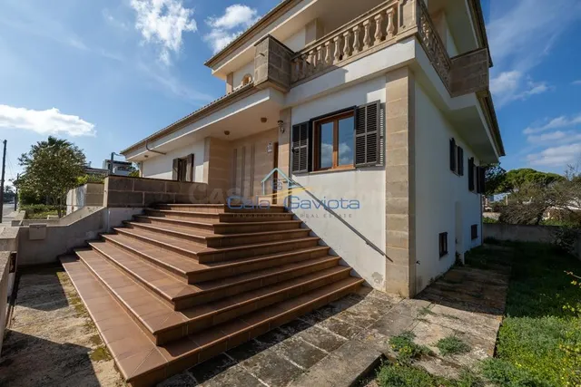 Exclusivo chalet en Colonia de Sant Jordi a pocos metros del - foto 2