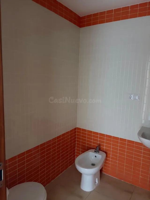 ¡Tu Nuevo Hogar en Roquetas de Mar, a Solo 120.000€! - foto 3