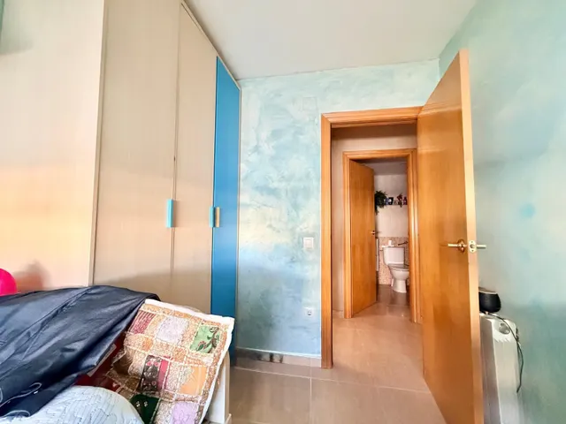 Atico con 4 habitaciones gran terraza solarium parking piscina — 34