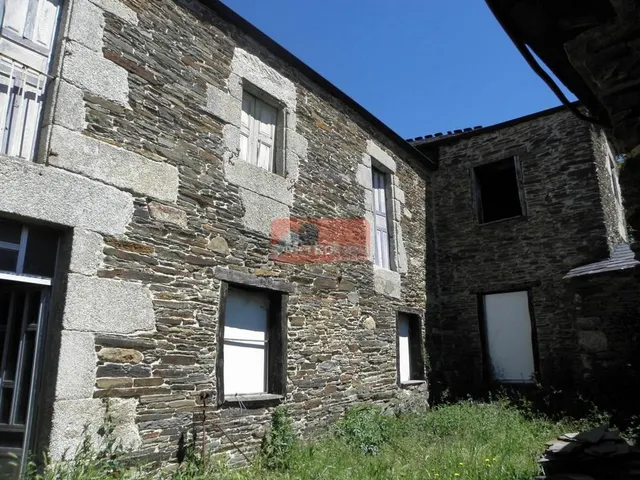 SE VENDE CASA DE PIEDRA SEMI-REFORMADA  CON FINCA CERRADA CERCA DE BÓVEDA — 15