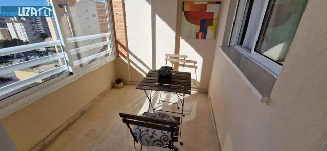 Piso exterior de 4 habitaciones con piscina y garaje — 5