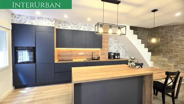 Oportunidad - Casa reformada con gran terraza y 3 dormitorio