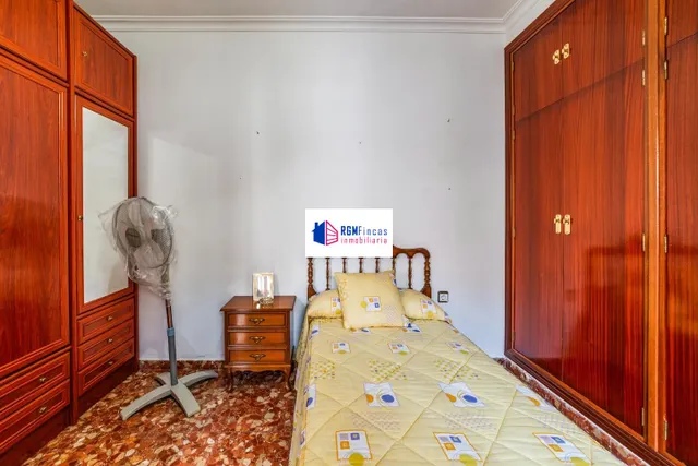 GRAN CASA CON DOS VIVIENDAS INDEPENDIENTES, AMPLIO PATIO Y AZOTEA – UNA OPORTUNIDAD ÚNICA PARA FAMILIAS O INVERSORES — 20