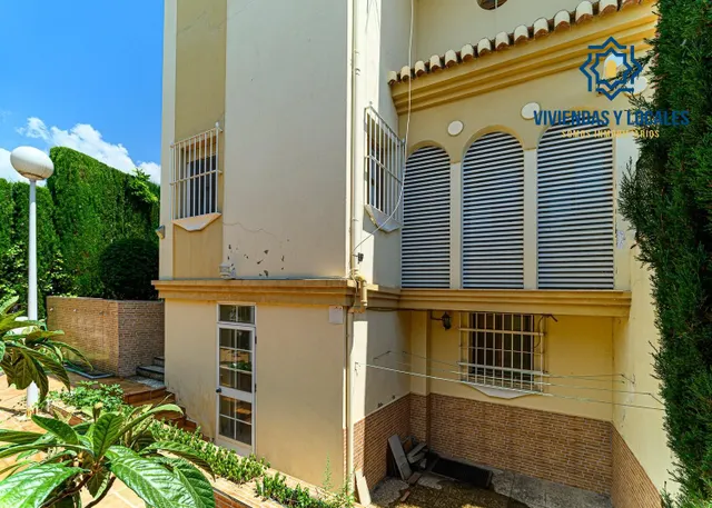 ¡Tu Oasis Privado de Lujo en Cortijo del Aire: Piscina, Espacio y Exclusividad en Albolote! — 40