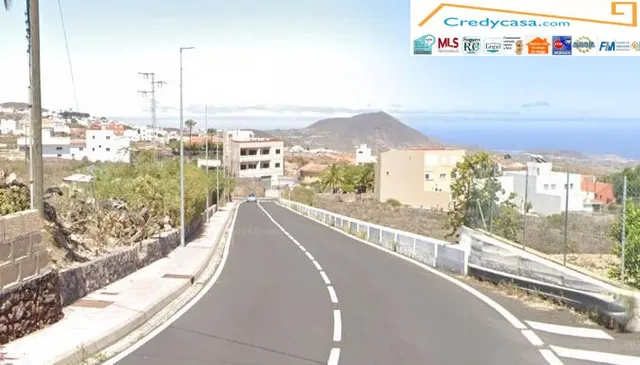 El Roque(San MIguel). Terreno urbano consolidado. 178m2. Tie