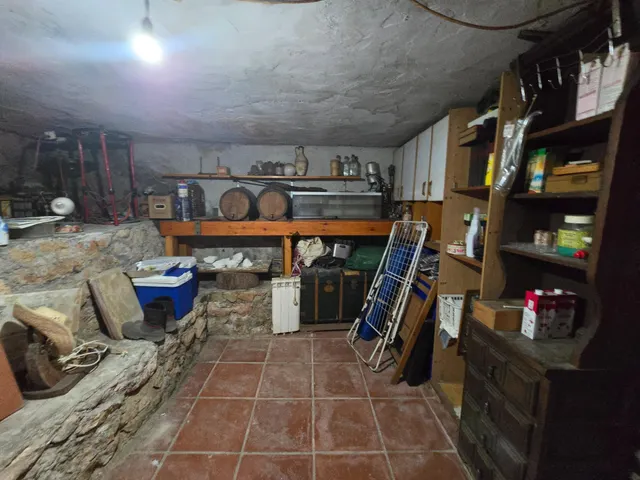 casa rodeada de zona verde — 45