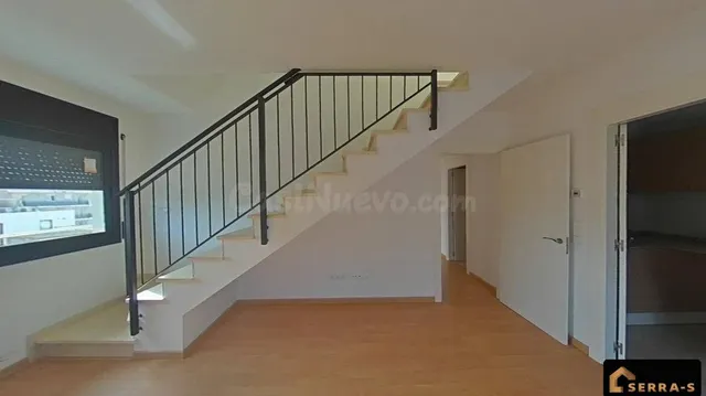 ¡IDEAL INVERSORES! Piso con alta rentabilidad garantizada en - foto 3
