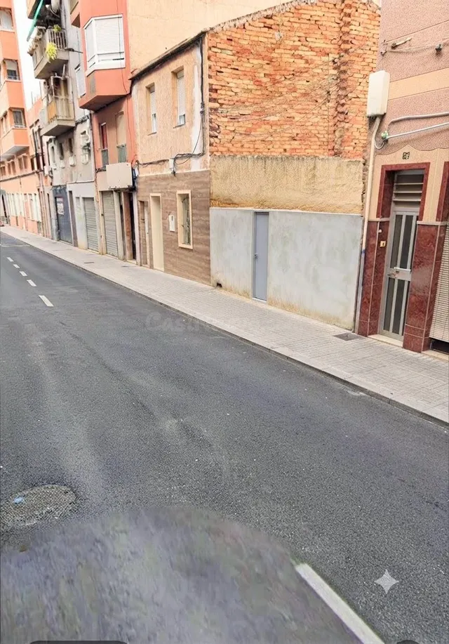 ¡SOLAR EN VENTA EN ZONA CARRÚS DE 148 M2, FACHADA A DOS CALL - foto 2