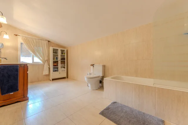 Casa exclusiva y sostenible en Bosques de Tarragona — 42