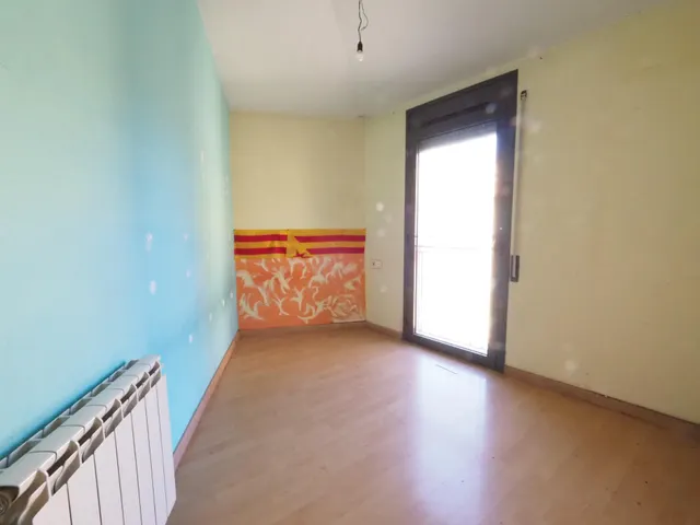 Se vende piso con parking en Manlleu — 13