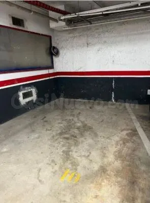 EN VENTA PLAZA DE PARKING EN CR. D'ENRIC GRANADOS - BDN - foto 3