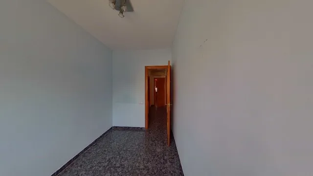 OKUPADO-PISO TIPO CASA BIS DE 4 habitaciones — 16