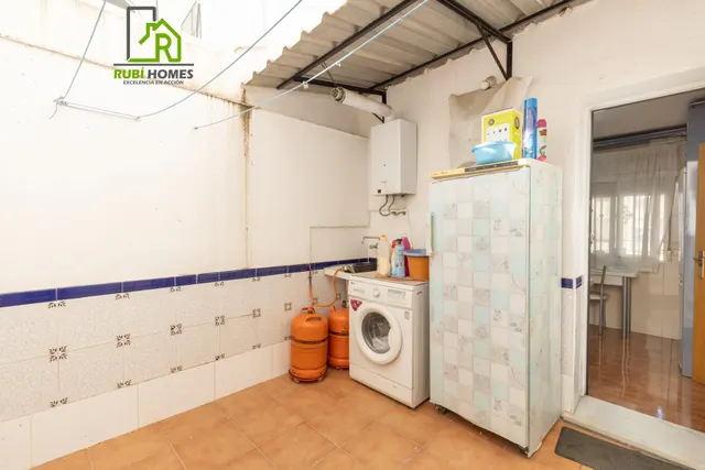 Casa independiente a 5 minutos de Granada en buen estado para entrar a vivir — 18