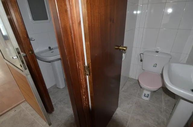Urbis te ofrece un local comercial en venta en zona Garrido Sur, Salamanca. — 5